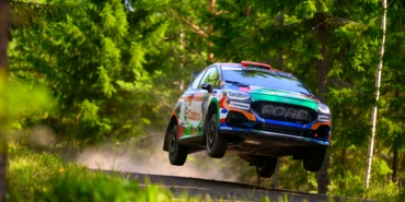 1785730828_Castrol_Ford_Team_T__rkiye__Finlandiya___da_En_Fazla_Etap_Kazanan_Ekip_Olarak_Junior_WRC___de_D__nya___ampiyonlu__u_M__cadelesini___ili___ye_Ta____d____1_