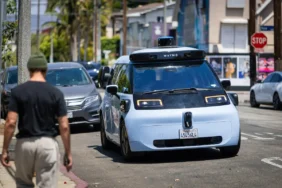 21998992_web1_BIZ-AUTO-WAYMO-EXPANSION-CALIF-FILEPIC-LA