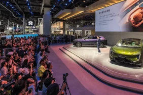 Auto-Show-3