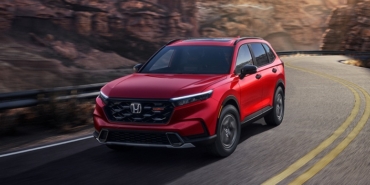 2026-honda-crv-trailsport-hybrid-radiant-red-metallic-S