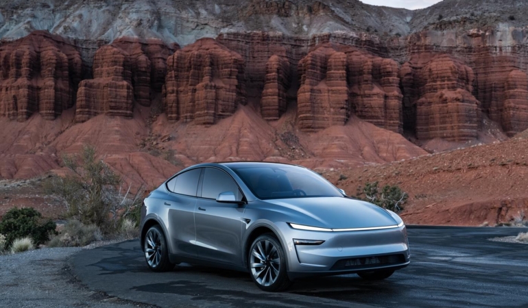 1400x1050tesla-model-y-2026-yilinin-en-iyi-elektrikli-otomobili-secildi