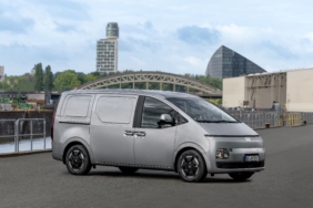 1791296301_Hyundai_STARIA_Cargo
