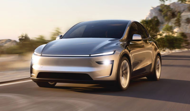 2026_tesla_model-y_4dr-suv_long-range-launch-series_fq_oem_3_1600