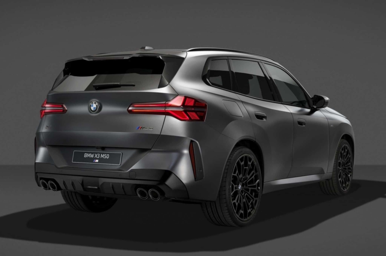 2027-BMW-X3-M50-with-Black-Package-7-2048x1361